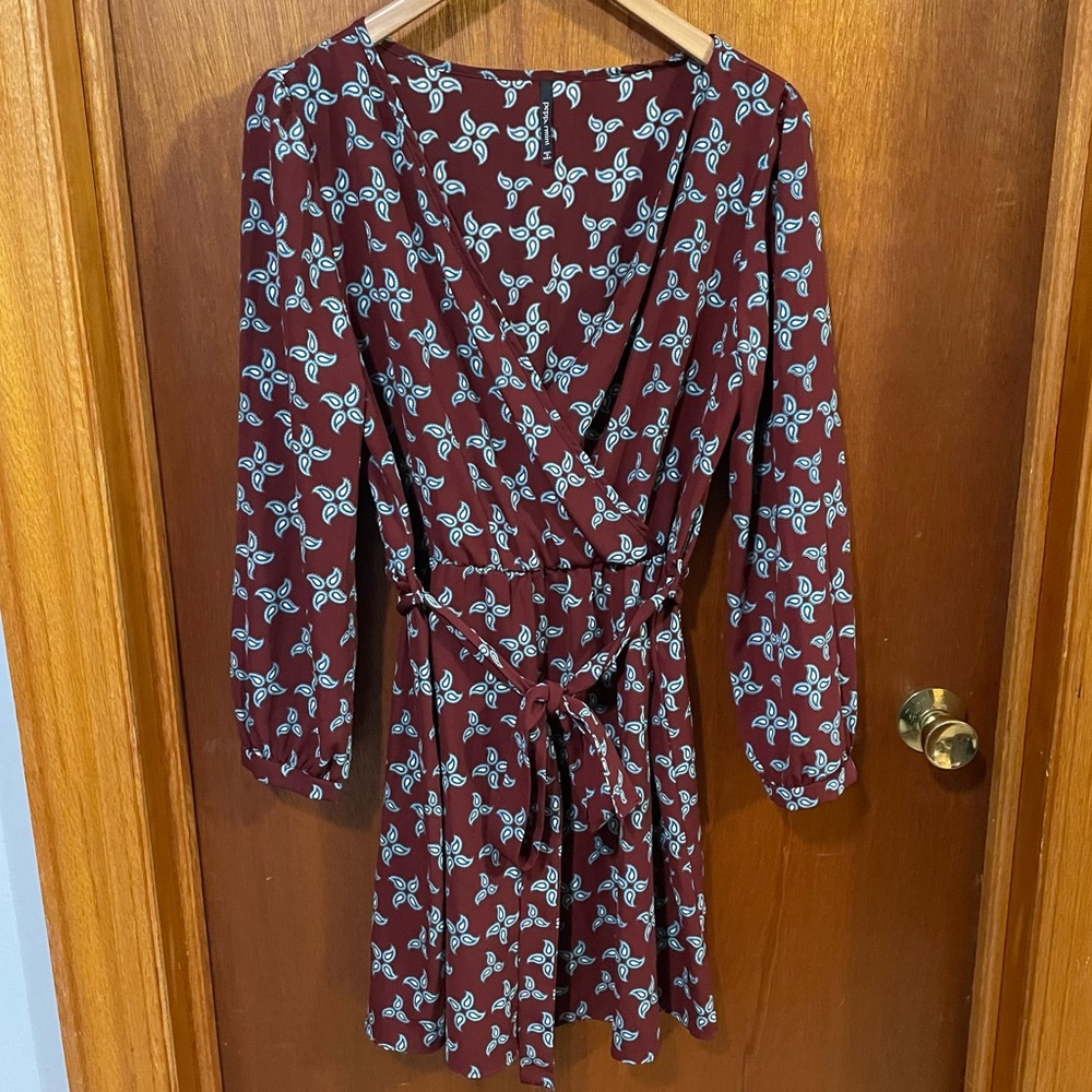 Cross front tie waist blue and burgundy paisley print dress